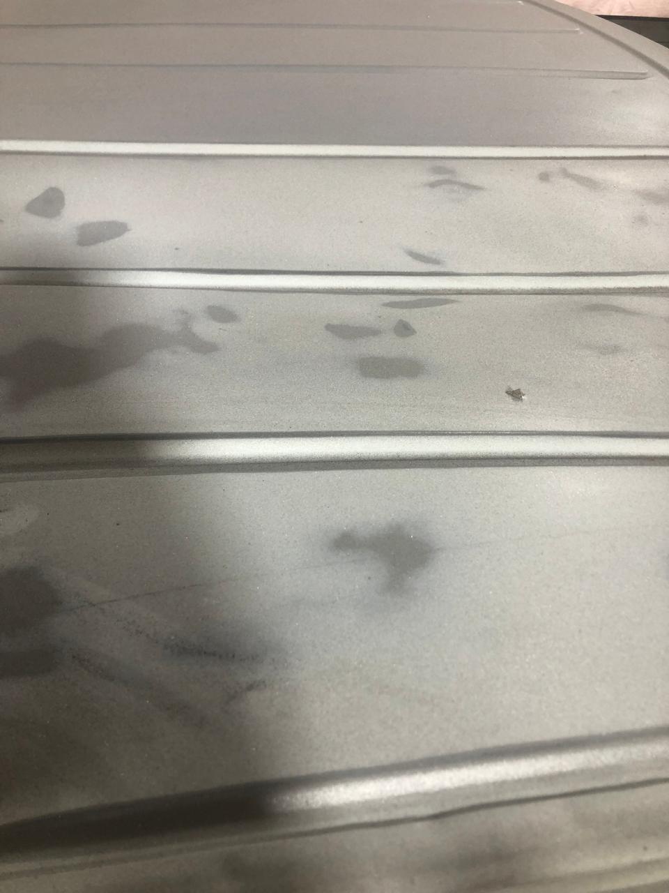 板金塗装の下地研磨工程