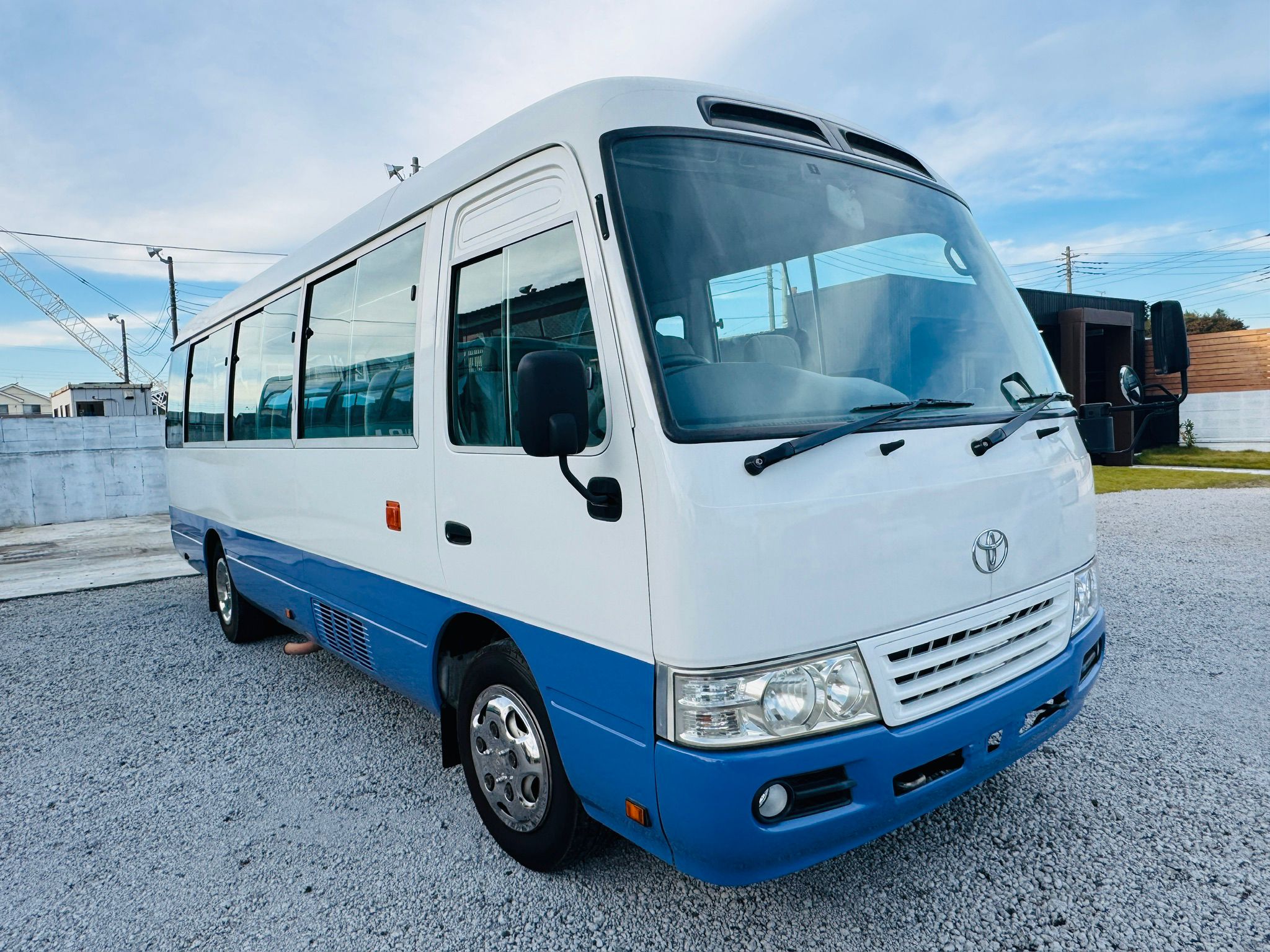 販売中の中古マイクロバス(トヨタコースター)正面